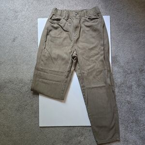 Size 6 US Women's 100% Cotton pants from H&M , Olive Green